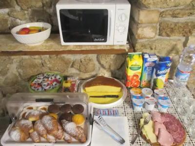 b&b All’Ombra Di San Damiano - 9