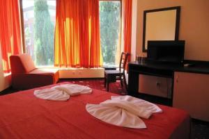 Maverick Hotel, Солнечный Берег