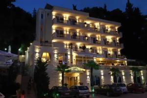 Hotel «Gold», Влера