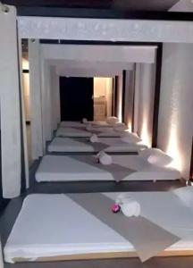 Yangon International - 20