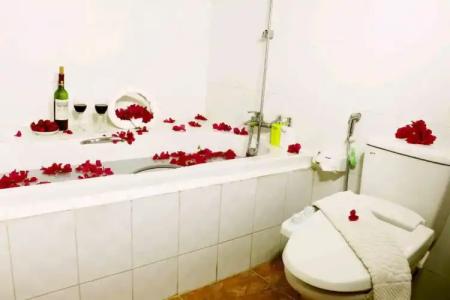 Yangon International - 48