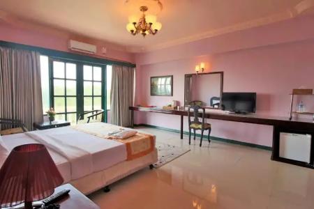 Yangon International - 22