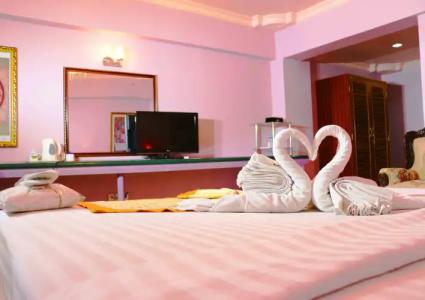 Yangon International - 8