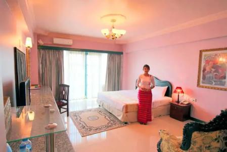 Yangon International - 23