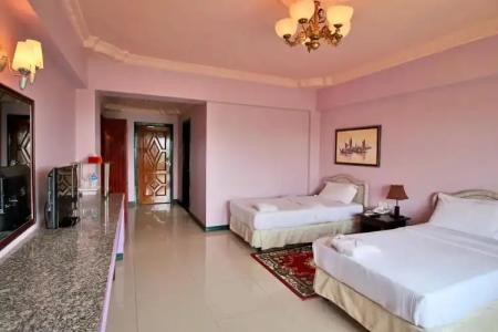 Yangon International - 39