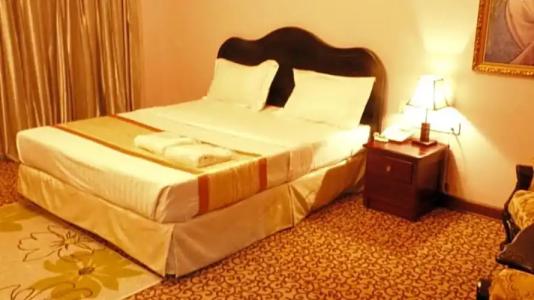 Yangon International - 54