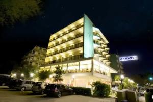 Hotel «Londra», Червия-Милано-Мариттима