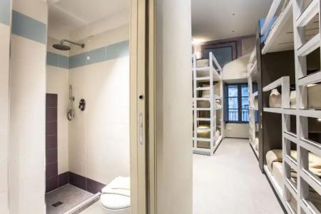 Little Italy Boutique Hostel - 5