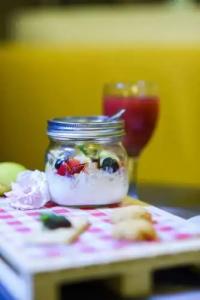 Little Italy Boutique Hostel - 36