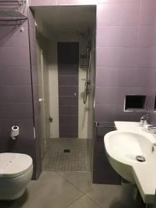 Little Italy Boutique Hostel - 47