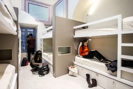 Little Italy Boutique Hostel - 15