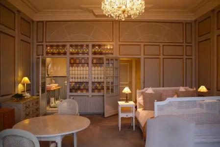 Best Western Le Cheval Blanc -Centre- Vieux Port - 32