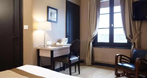Best Western Le Cheval Blanc -Centre- Vieux Port - 81