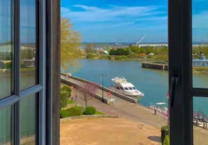 Best Western Le Cheval Blanc -Centre- Vieux Port - 229