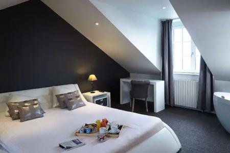 Best Western Le Cheval Blanc -Centre- Vieux Port - 157