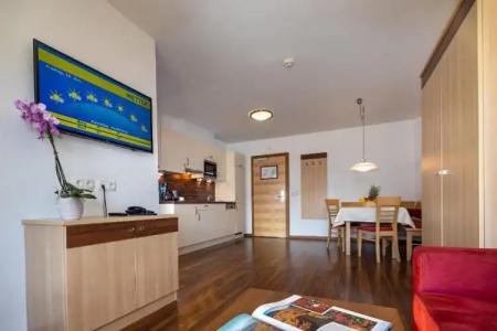 Apart-Aurora Fiss - 20