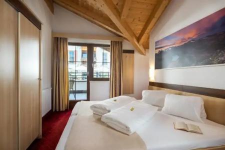 Apart-Aurora Fiss - 42