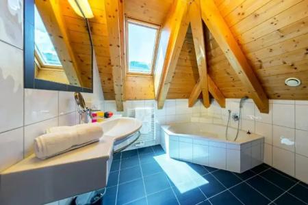 Apart-Aurora Fiss - 33