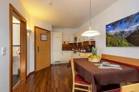 Apart-Aurora Fiss - 25