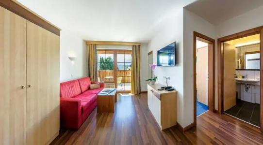 Apart-Aurora Fiss - 16