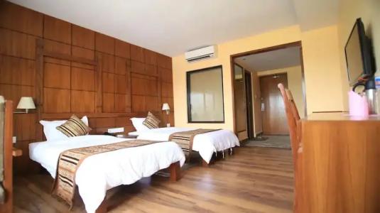 Landmark Forest Park - 36