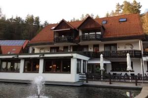 Hotel «-Restaurant Forellenhof», Поттенштайн