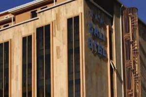 Cali Hotel, Бозююк