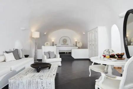 San Antonio - Small Luxurys of the World - 1