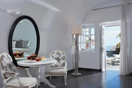 San Antonio - Small Luxurys of the World - 83