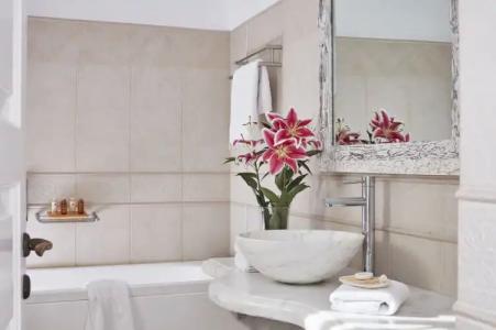 San Antonio - Small Luxurys of the World - 15