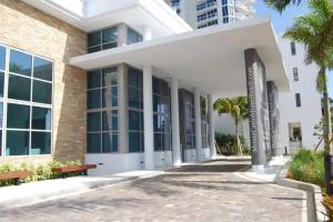 Monte Carlo by Miami Vacations, Майами Бич