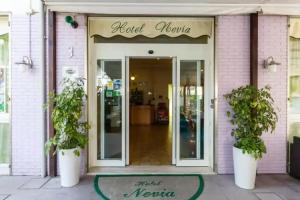 Hotel «Nevia», Червиа
