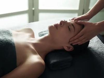 Romantik Landschloss Fasanerie - 23