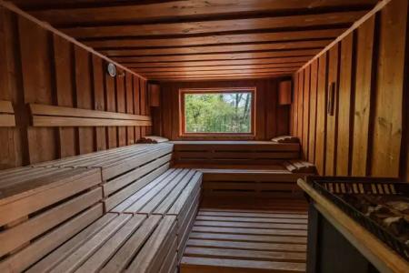 Romantik Landschloss Fasanerie - 24