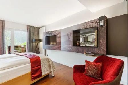 Romantik Landschloss Fasanerie - 49