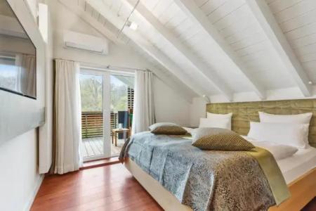 Romantik Landschloss Fasanerie - 60