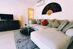 Вилла «Coconut Grove Boutique», Най Харн