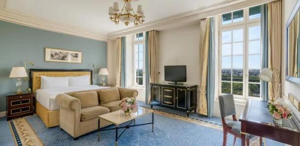 Shangri-La Paris - 30