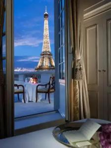 Shangri-La Paris - 75