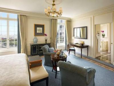 Shangri-La Paris - 6