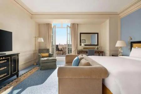 Shangri-La Paris - 46