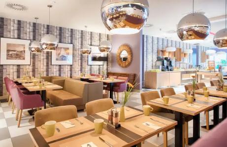 Leonardo Wolfsburg City Center - 16