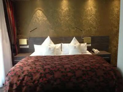 An der Wasserburg - 1