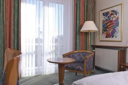 Ramada by Wyndham Weimar - 34