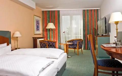 Ramada by Wyndham Weimar - 27