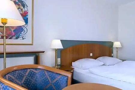 Ramada by Wyndham Weimar - 24