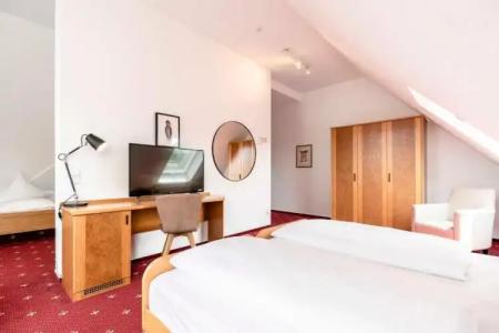 & Gasthaus Löwen - 34