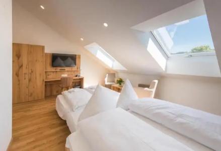 & Gasthaus Löwen - 69