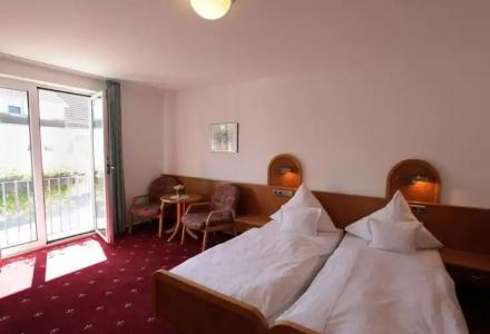 & Gasthaus Löwen - 4