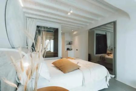 Mykonos Ammos - Small Luxurys of the World - 59